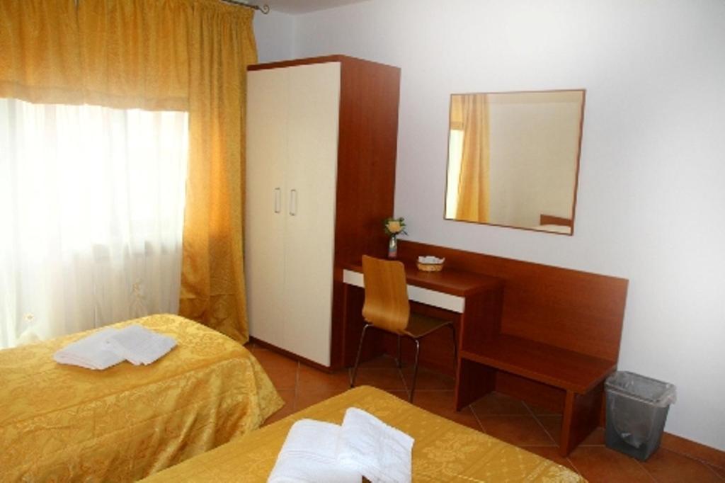 מילאנו Euro Inn B&B חדר תמונה