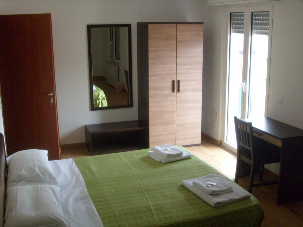 מילאנו Euro Inn B&B חדר תמונה