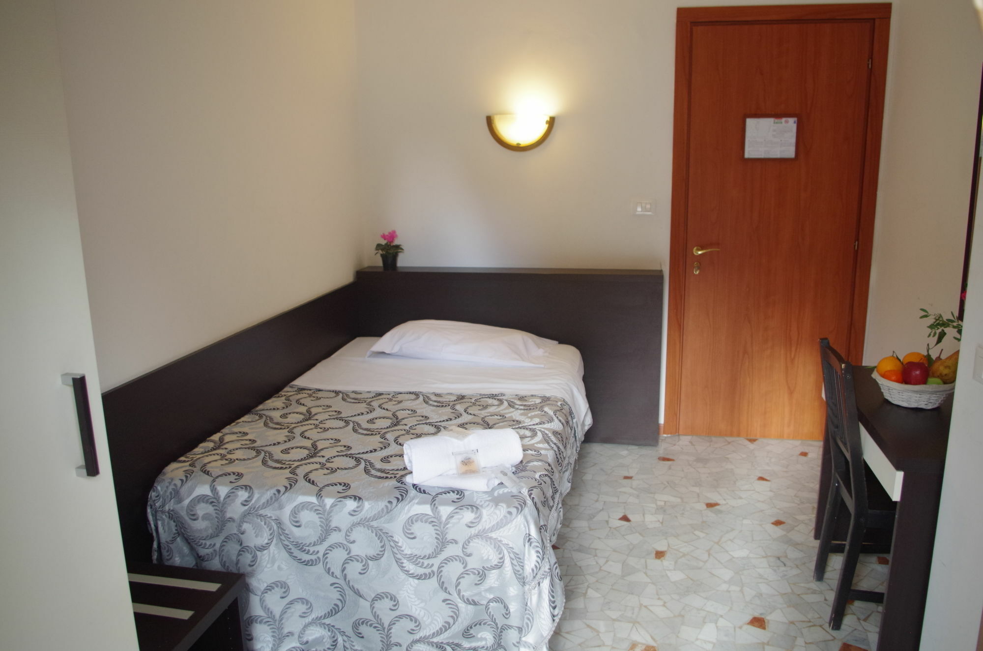 מילאנו Euro Inn B&B מראה חיצוני תמונה